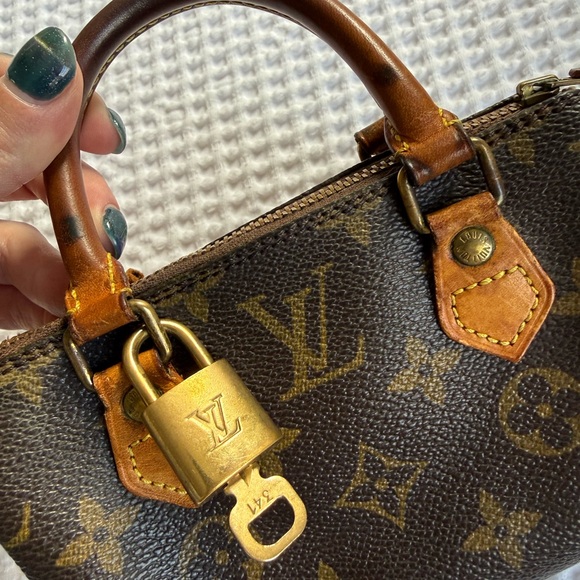 Vintage Louis Vuitton Mini Speedy - Picture 15 of 16